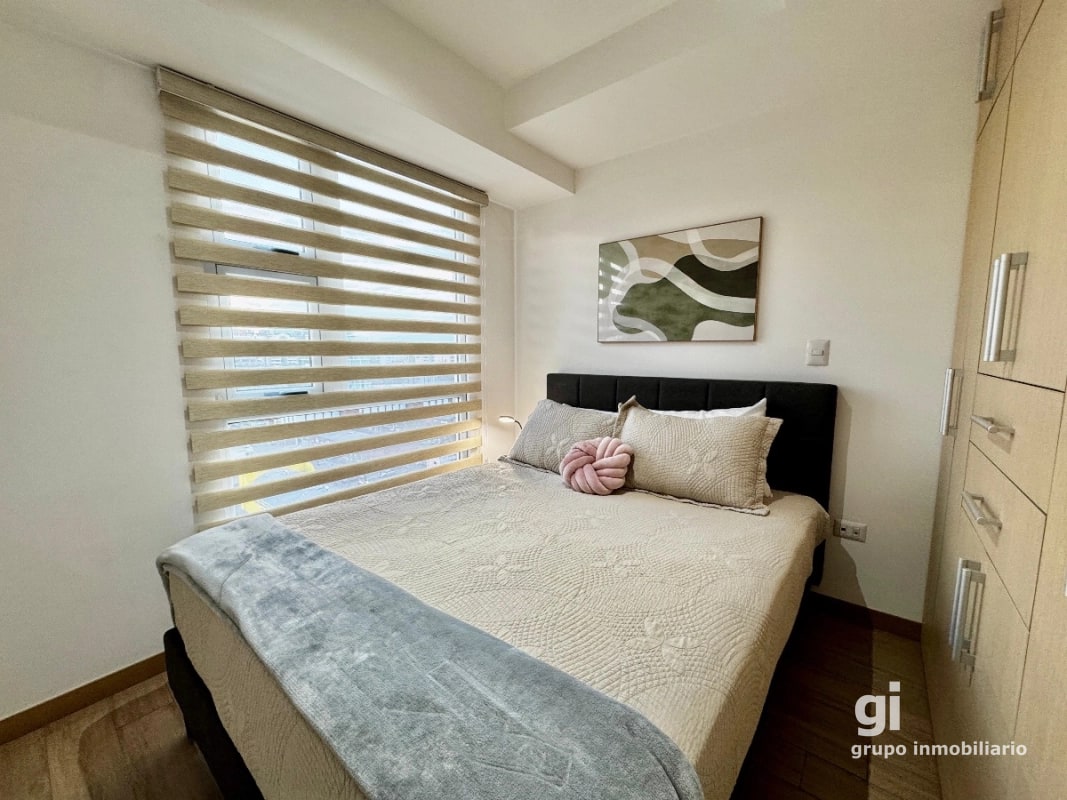 Apartamento de 3 dormitorios en venta zona 10 - 13