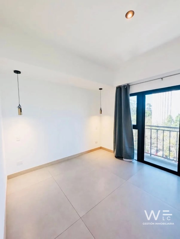 ALQUILO APARTAMENTO ZONA 10 - 9