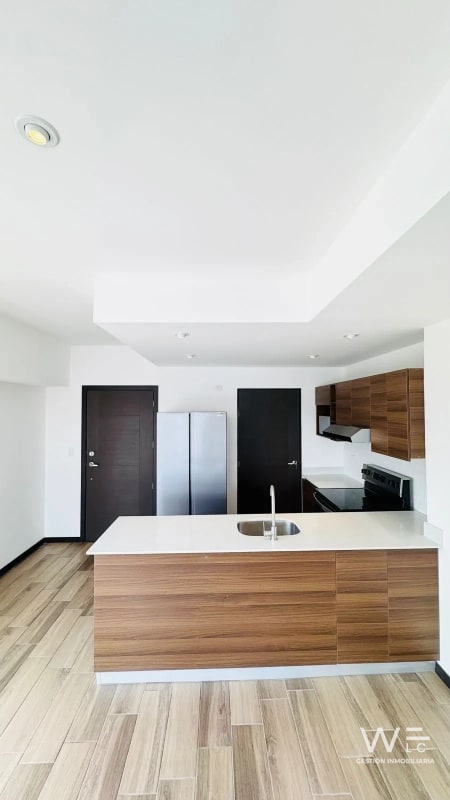 ALQUILO APARTAMENTO NUEVO ZONA 13 - 12