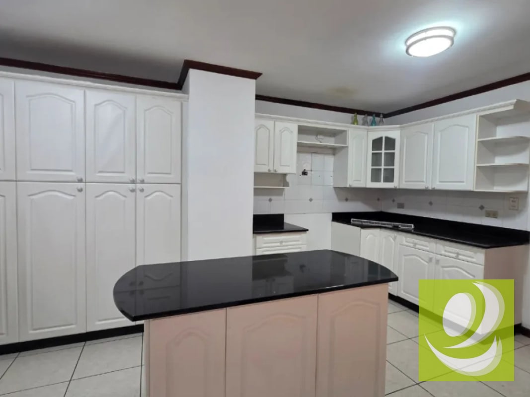 Apartamento en Venta en Castellar zona 10 cdad - 2