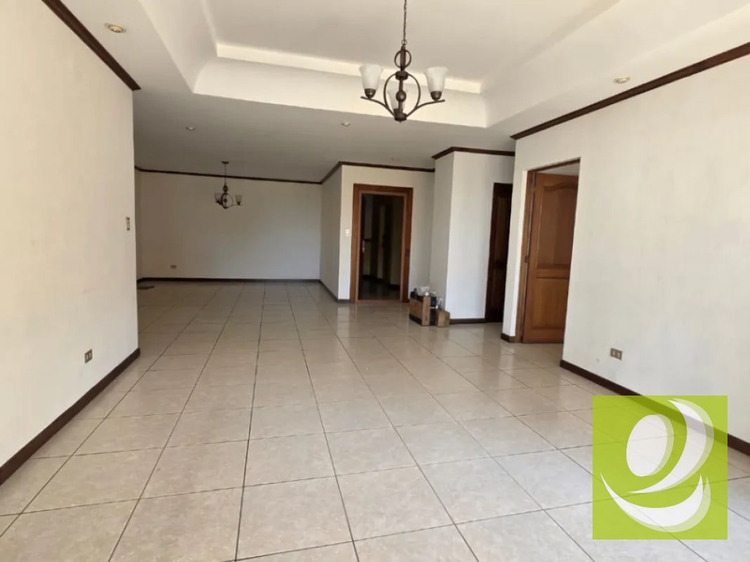 Apartamento en Venta en Castellar zona 10 cdad - 3