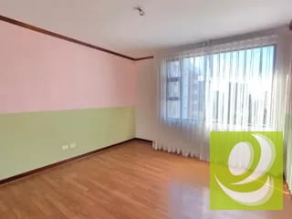Apartamento en Venta en Castellar zona 10 cdad — Apartamento en Venta en Zona 10, Guatemala, Ciudad — miniatura 8 de 13