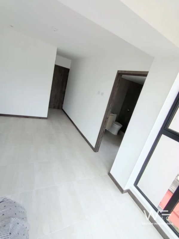 ALQUILO APARTAMENTO ZONA 15 - 11