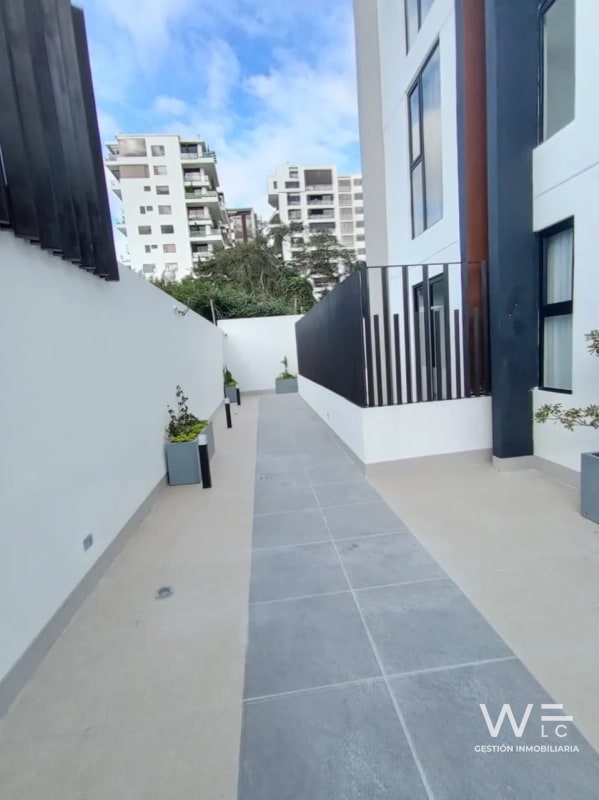 ALQUILO APARTAMENTO ZONA 15 - 7