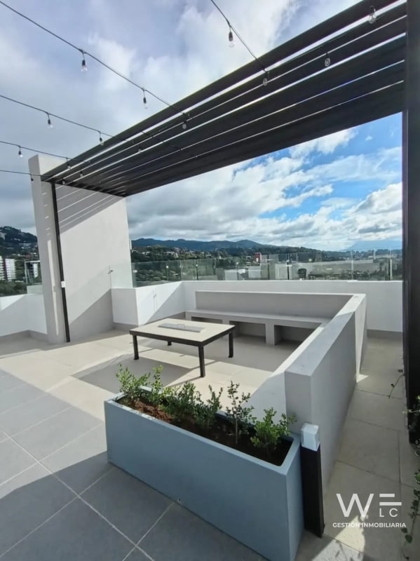 ALQUILO APARTAMENTO ZONA 15 - 4