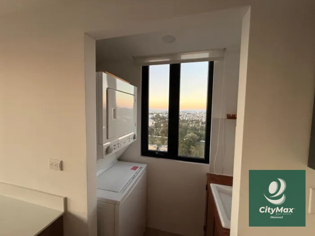 Apartamento en Renta en Zona 10 Ciudad de Guatemala - 3
