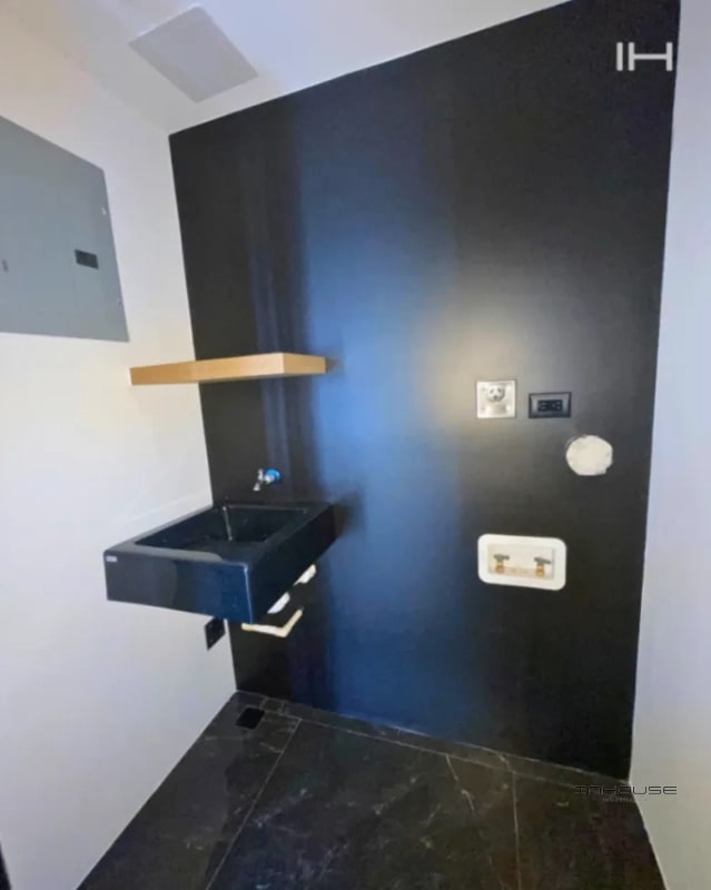 APARTAMENTO EN VENTA ZONA 11, VÍA MARISCAL - 8