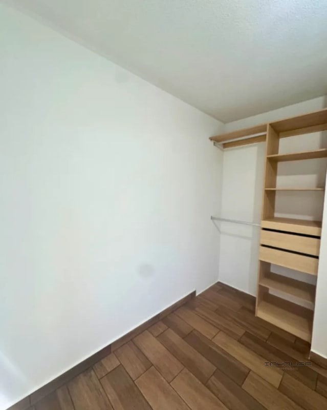 APARTAMENTO EN VENTA ZONA 16 -LARES- EN PRIMER NIVEL CON JARDIN - 7