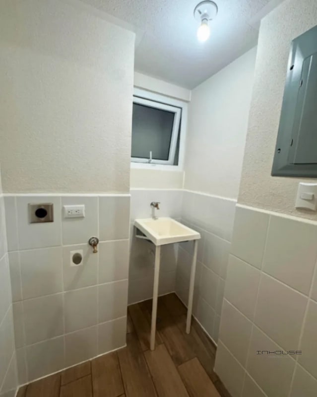 APARTAMENTO EN VENTA ZONA 16 -LARES- EN PRIMER NIVEL CON JARDIN - 4