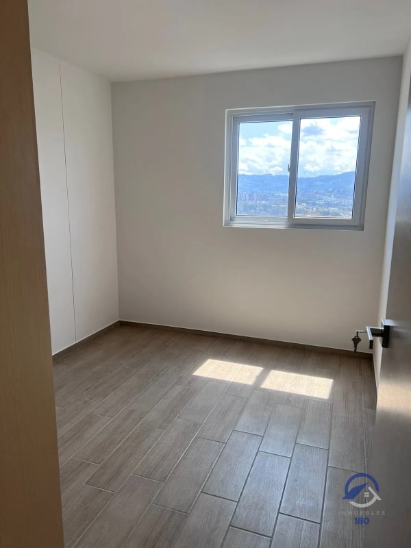 Apartamento en renta o venta en Andares Doce, Avenida Petapa, zona 12 - 12