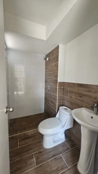 Apartamento en ALQUILER en El Frutal, Villa Nueva — Apartamento en Alquiler en Villa Nueva, Guatemala, Ciudad — miniatura 3 de 10
