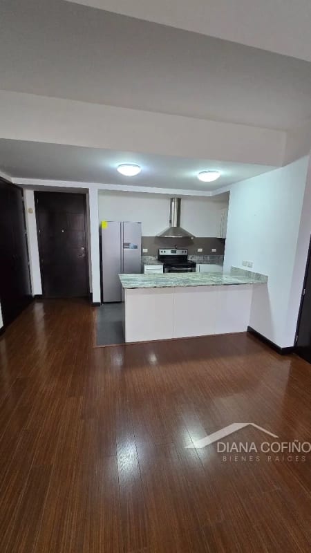 Alquiler de apartamento en zona 10, Edificio 19diez — Apartamento en Alquiler en 19-10, Zona 10, Guatemala, Ciudad — foto 1 de 7
