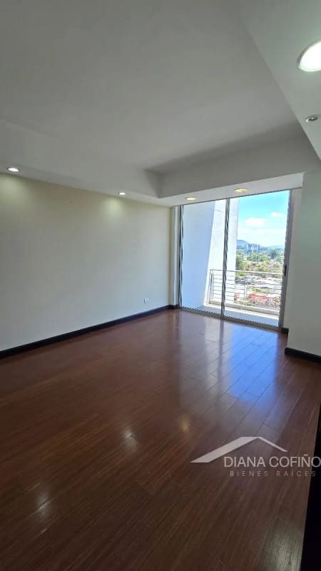 Alquiler de apartamento en zona 10, Edificio 19diez — Apartamento en Alquiler en 19-10, Zona 10, Guatemala, Ciudad — foto 5 de 7