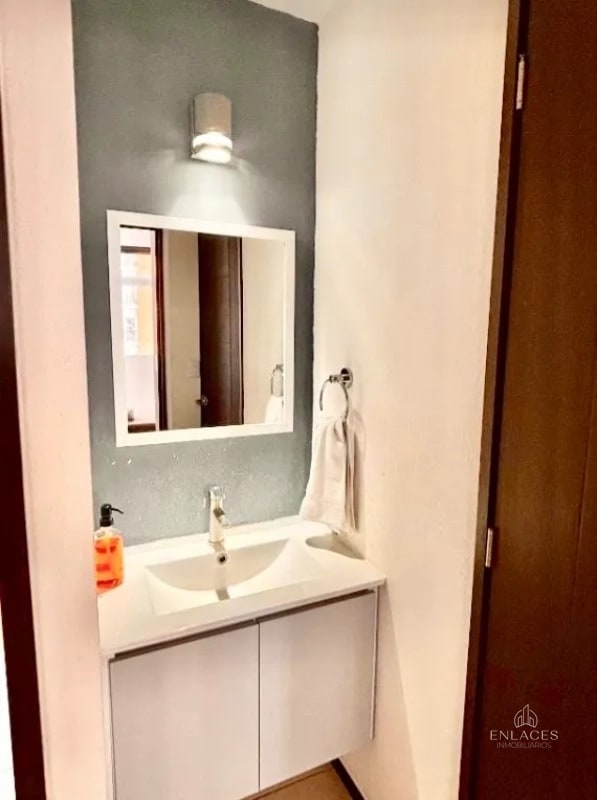 Zona 11 • Apartamento Amueblado en Venta • Parque San Jorge - 3