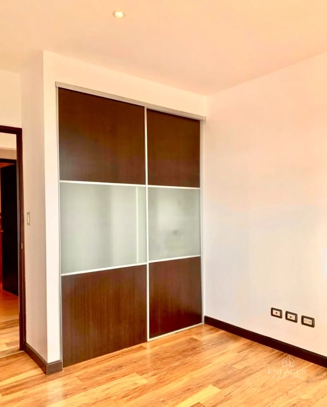 Zona 15 VH2 • Apartamento en Venta • Edificio Torre Verde - 3