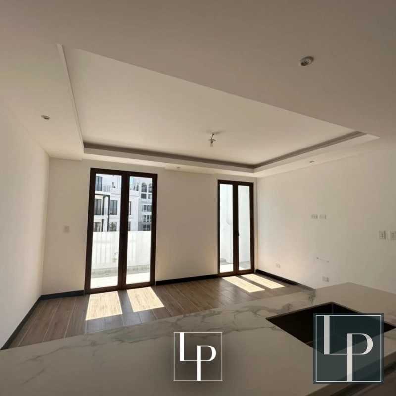 Amplio Apartamento en Venta en Lirios 3 de Cayalá - 2