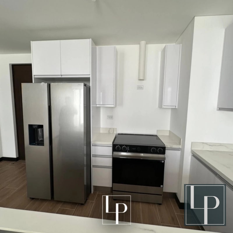 Amplio Apartamento en Venta en Lirios 3 de Cayalá - 1