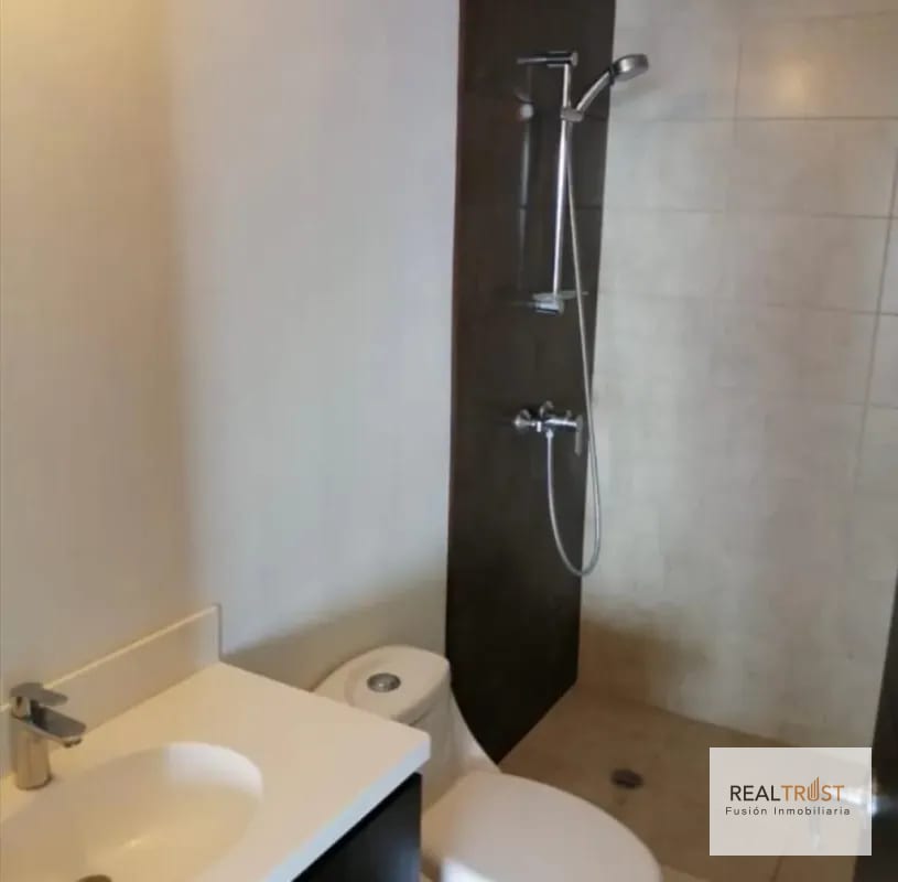 EN RENTA APTO EDIFICIO NUEVA CALEDONIA ZONA 16 — Apartamento en Alquiler en Caledonia, Zona 16, Guatemala, Ciudad — foto 10 de 17