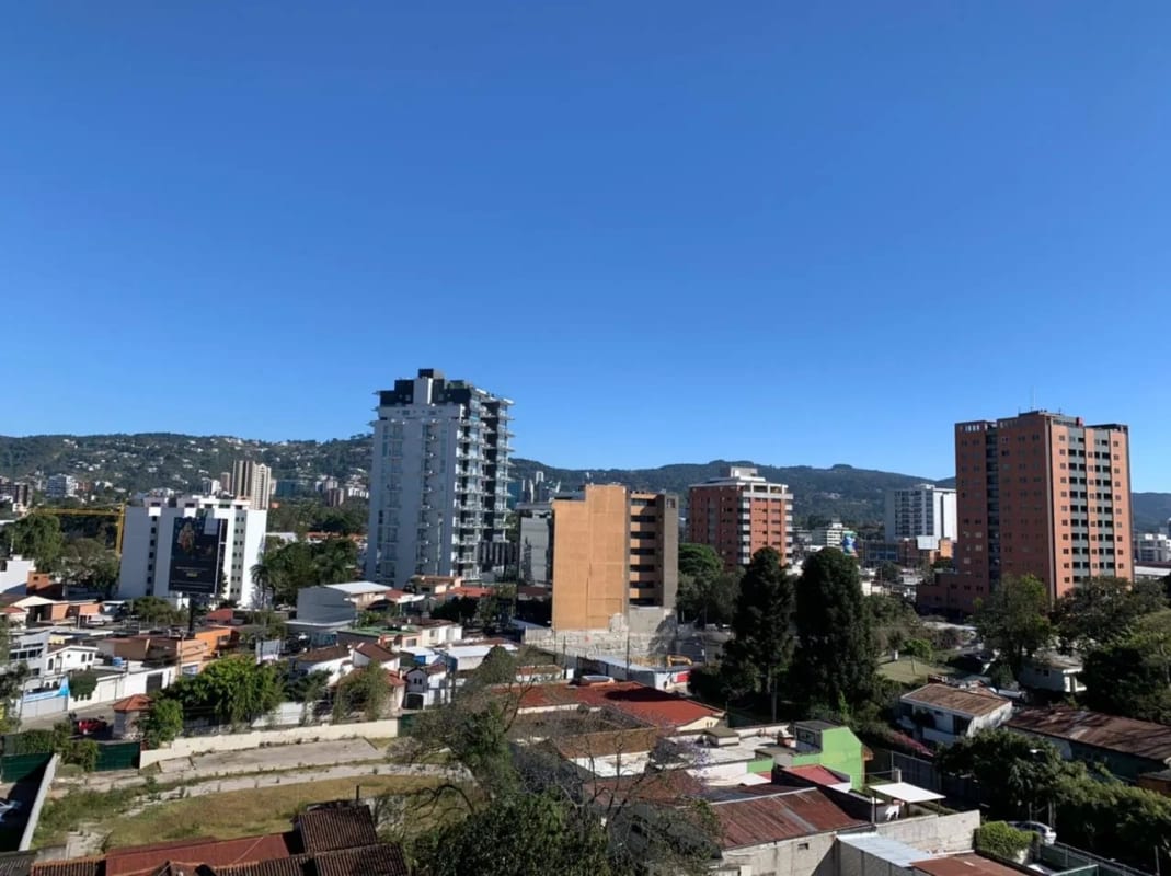 🌟 Apartamento AMUEBLADO en Renta – Edificio Verona, Zona 10 🌟 — Apartamento en Alquiler en Verona, Zona 10, Guatemala, Ciudad — foto 4 de 17