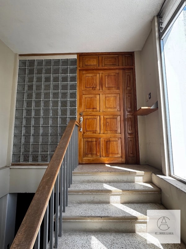 Apartamento en renta zona 15 VHI - 1