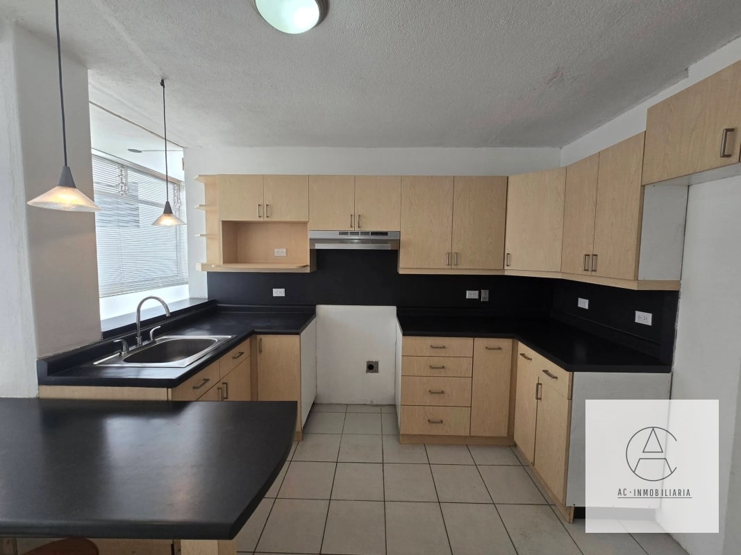Apartamento en renta zona 15 VHI - 10
