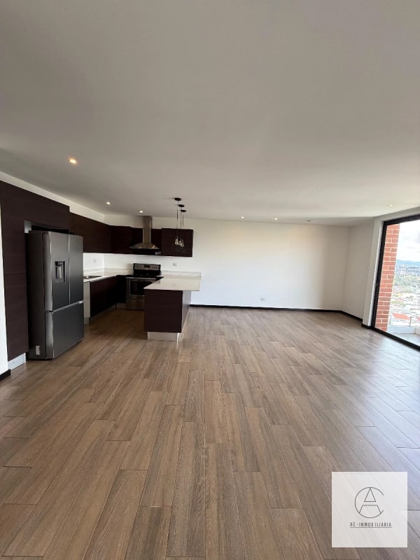 Apartamento en Venta zona 15, Borghetto - 1