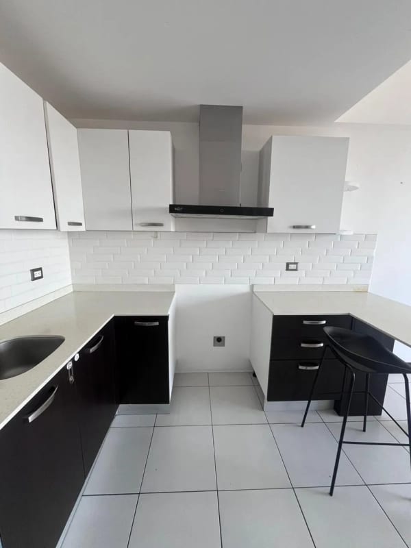 APARTAMENTO EN RENTA – VISTAS DE LA FLORESTA 📍 Zona 4 de Mixco, Tulam Tzu – Torre 1, Nivel 7 — Apartamento en Alquiler en Vistas de la floresta, Zona 4 Mixco, Guatemala, Ciudad — foto 16 de 17