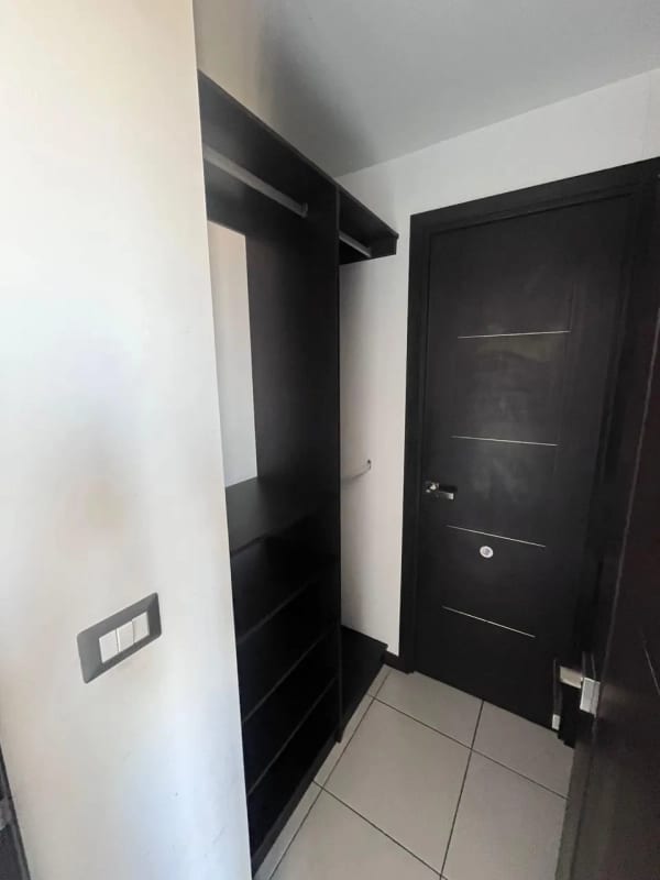 APARTAMENTO EN RENTA – VISTAS DE LA FLORESTA 📍 Zona 4 de Mixco, Tulam Tzu – Torre 1, Nivel 7 — Apartamento en Alquiler en Vistas de la floresta, Zona 4 Mixco, Guatemala, Ciudad — foto 14 de 17