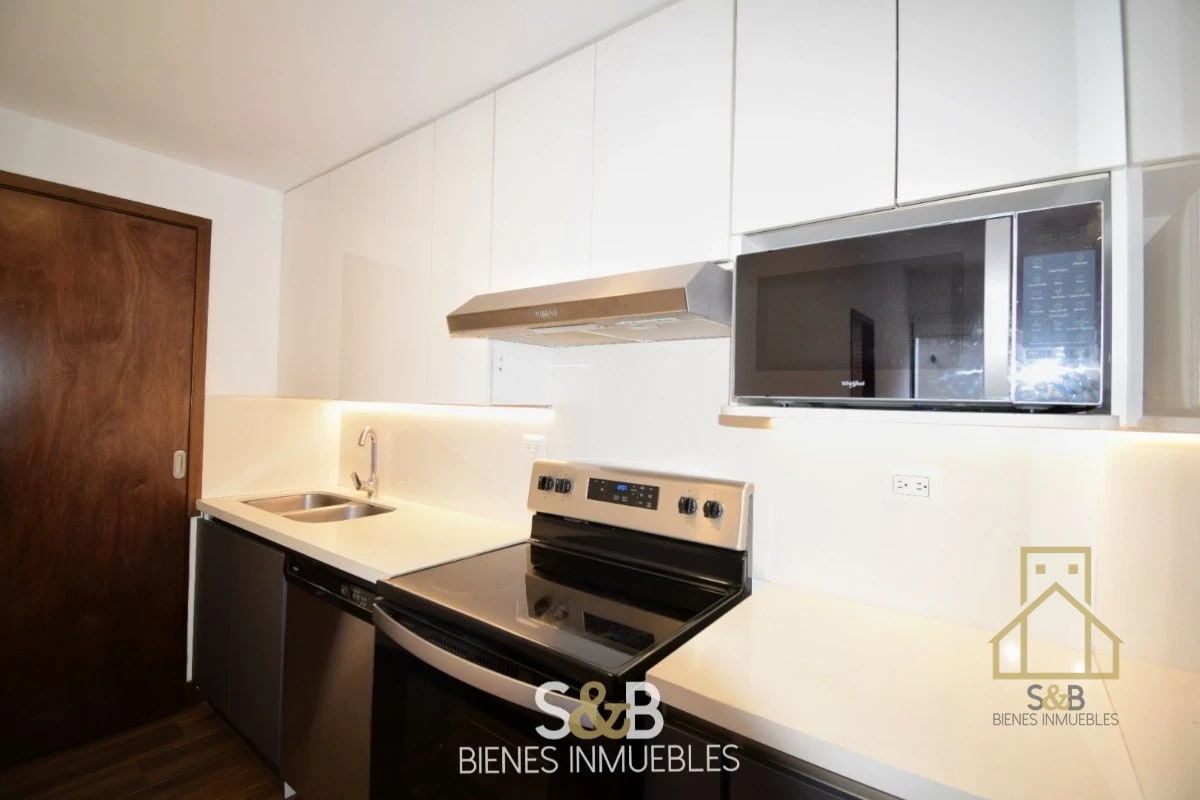 Apartamento con terraza en zona 10 - 8