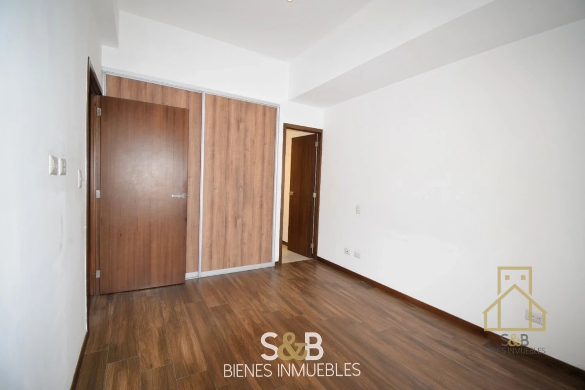 Apartamento con terraza en zona 10 - 6