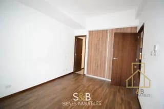 Apartamento con terraza en zona 10 — Apartamento en Alquiler en Casa Clara, Zona 10, Guatemala, Ciudad — miniatura 3 de 10