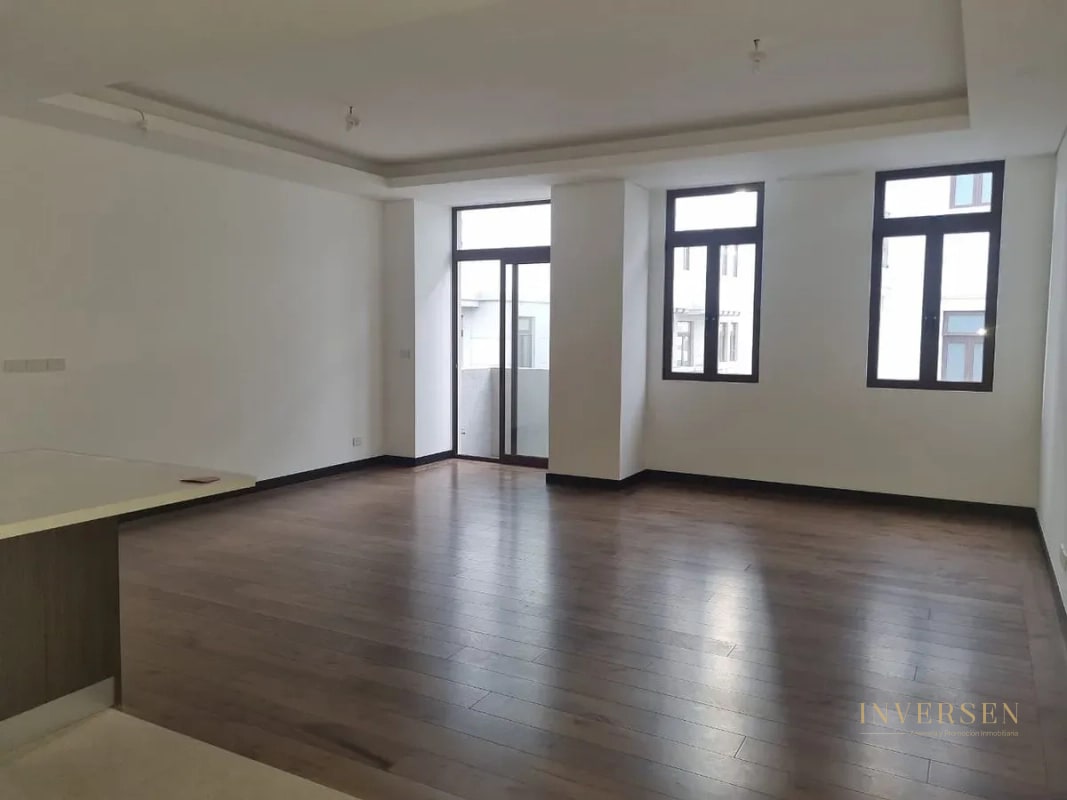 Apartamento en venta en Olmos de Cayalá - 1