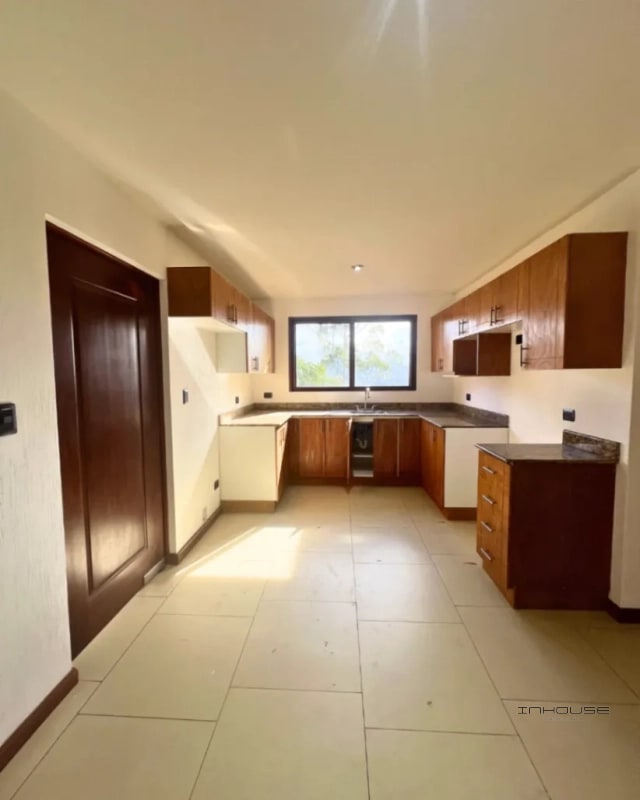 APARTAMENTO EN RENTA EN ZONA 16 LA MONTAÑA - 1