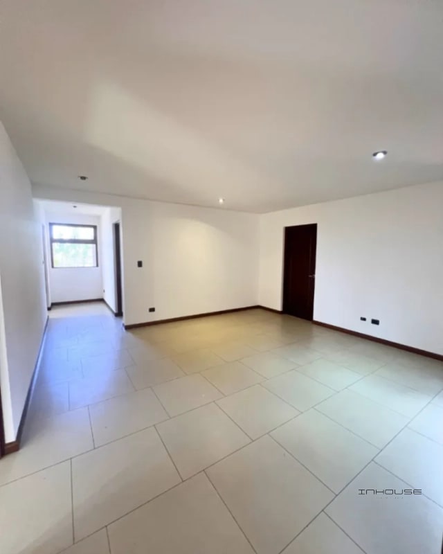 APARTAMENTO EN RENTA EN ZONA 16 LA MONTAÑA - 2