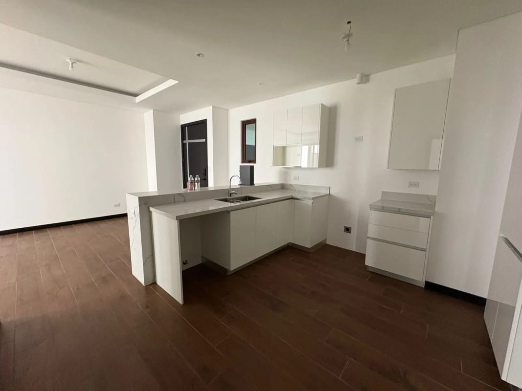Apartamento totalmente nuevo en venta en Lirios de Cayala — Apartamento en Venta en Zona 16, Guatemala, Ciudad — foto 1 de 16