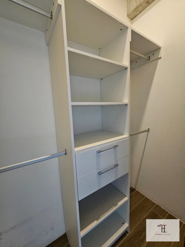 Rento Apartamento en SÉPTIMO Zona 4 - 4