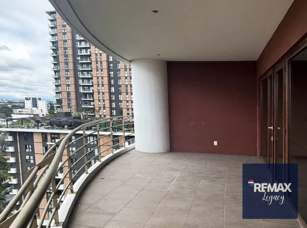 Apartamento Renta | Tadeus | zona 14  — Apartamento en Alquiler en Tadeus, Zona 14, Guatemala, Ciudad — foto 3 de 17