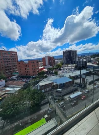 ALQUILO APARTAMENTO EN ZONA 4 EIDIFICO SÉPTIMO — Apartamento en Alquiler en Séptimo, Zona 4, Guatemala, Ciudad — miniatura 4 de 13
