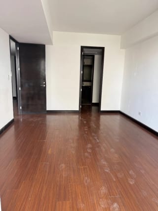 Edificio io 19 diez Loft en Renta — Apartamento en Alquiler en 19-10, Zona 10, Guatemala, Ciudad — miniatura 11 de 15