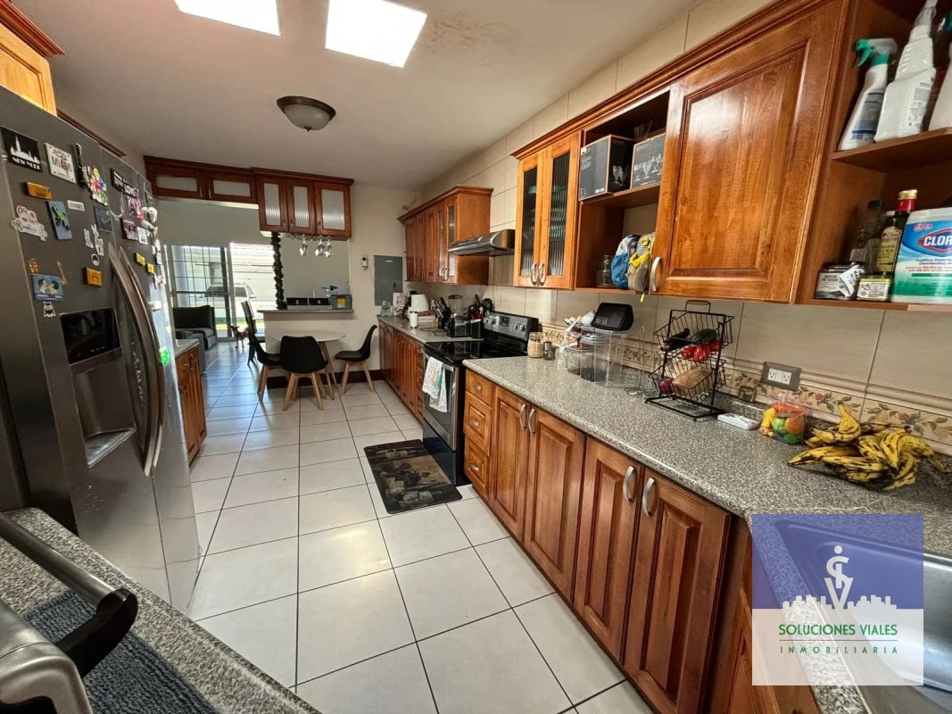 ZONA 16, CASA EN VENTA DE UN NIVEL - 6
