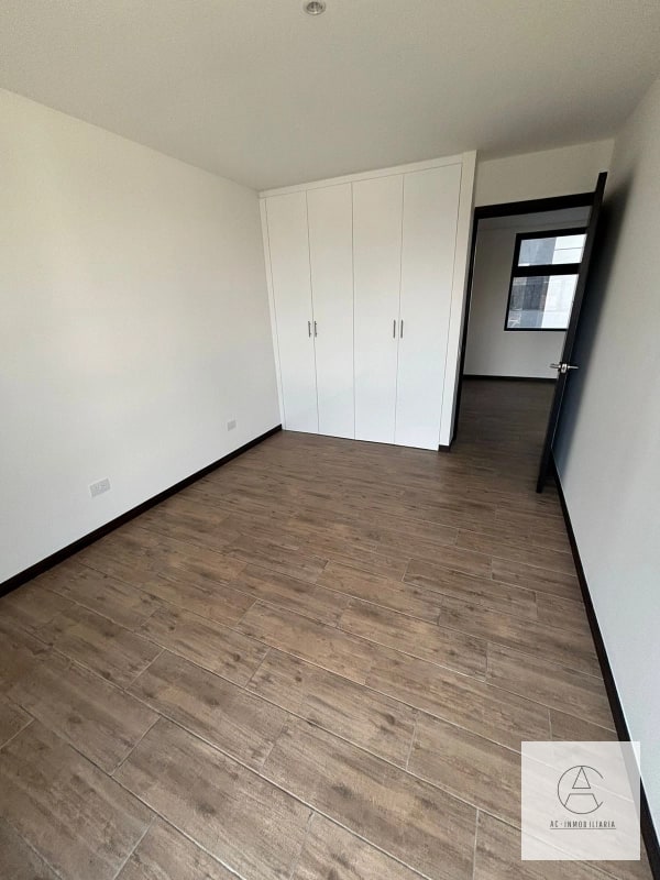 Apartamento de 3 dorms en renta, Aure, zona 13 - 16