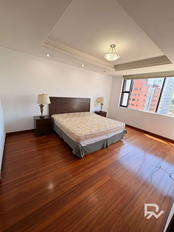 Venta de Apartamento en Edificio Torre del Valle zona 10 cerca de CC La Estación - 10