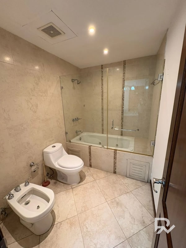 Venta de Apartamento en Edificio Torre del Valle zona 10 cerca de CC La Estación - 9