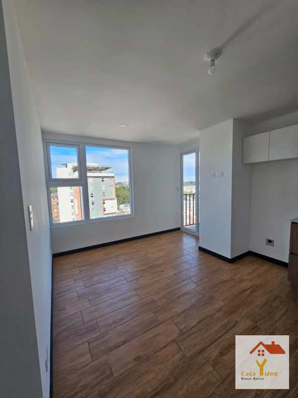 Apartamento en alquiler zona 12 Santa Lisa - 12