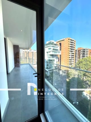 AQUILO VENDO APARTAMENTO EN ECHO ZONA 14 CON TERRAZA GRANDE CERCANO A AV LAS AMERICAS PV — Apartamento en Alquiler en Echo, Zona 14, Guatemala, Ciudad — miniatura 16 de 17