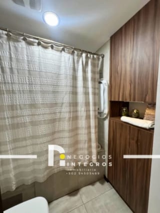 VENDO APARTAMENTO CON TERRAZA EN CASA CLARA ZONA 10 PV — Apartamento en Venta en Casa Clara, Zona 10, Guatemala, Ciudad — miniatura 11 de 17