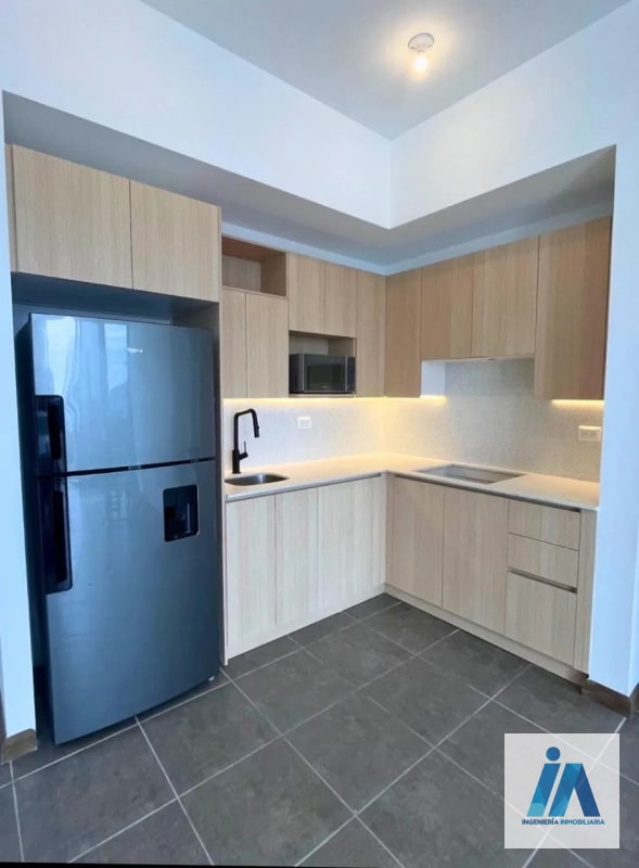 APARTAMENTO EN ALQUILER📍 Edificio Quince Esquina, Zona 15 - 8
