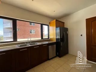 Zona 15, amplio apartamento en venta — Apartamento en Venta en El Robledal, Zona 15, Guatemala, Ciudad — miniatura 3 de 10