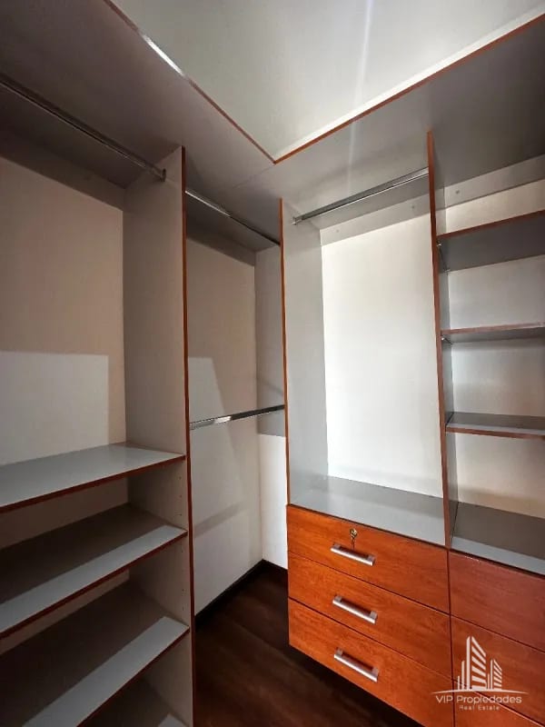 Apartamento en venta, El Robledal, Z.15 — Apartamento en Venta en El Robledal, Zona 15, Guatemala, Ciudad — foto 6 de 10