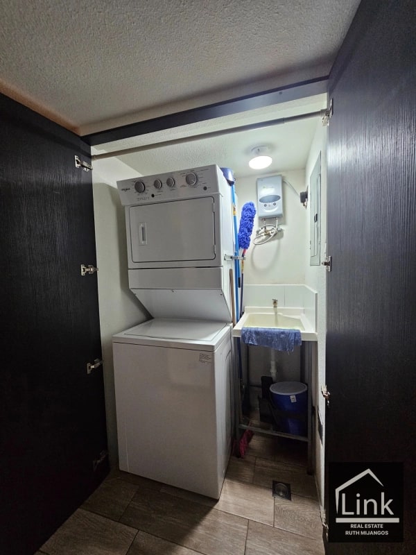 VENTA DE APARTAMENTO ZONA 11 - 8